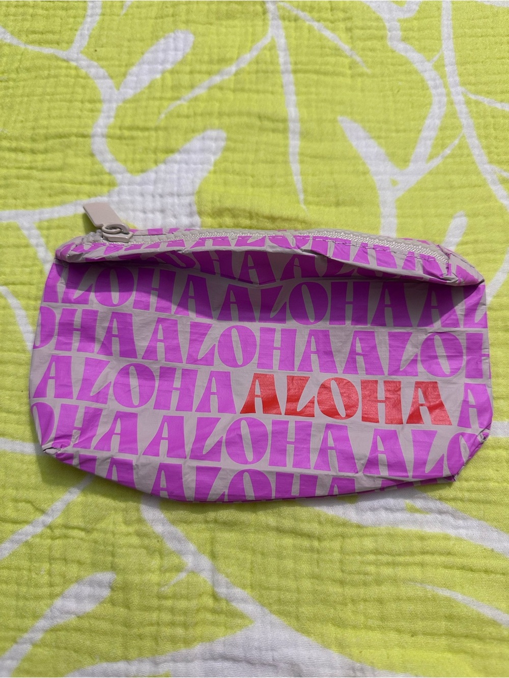 Aloha Collection Mini Pouch ALOHA Nui - Fruit Punch On Sandstone